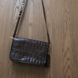Brahmin brown leather shoulder bag croc print, adjust strap tassel, sz M Mint
